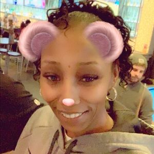 Meet your Posher, Aiesha